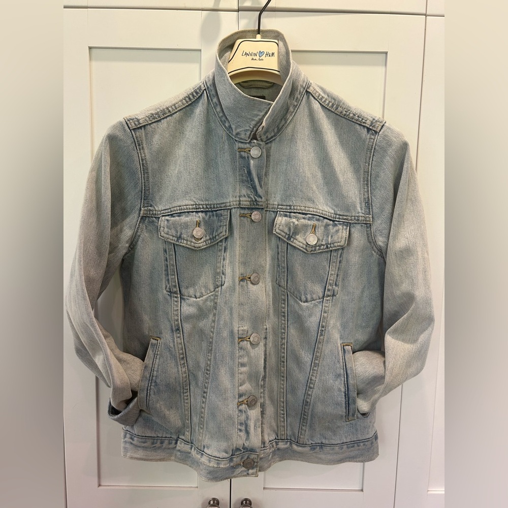 GAP Light Wash Blue Denim Jacket
